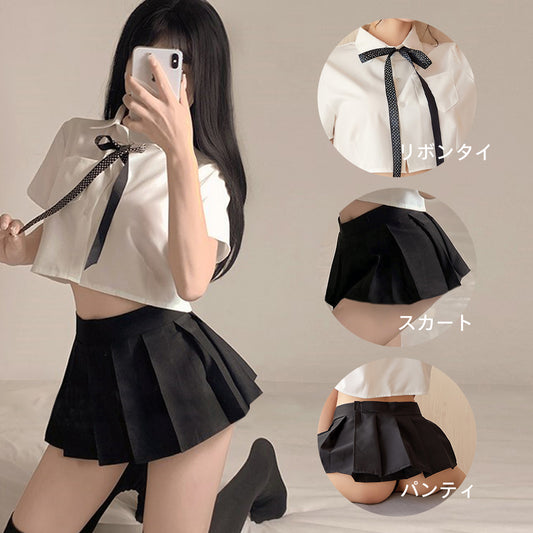 純情な美少女風JK制服